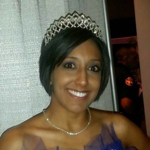 Meet your Posher, Valerie